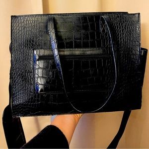 Beis work tote: It's the perfect on-the-go mobile office in a tote bag!